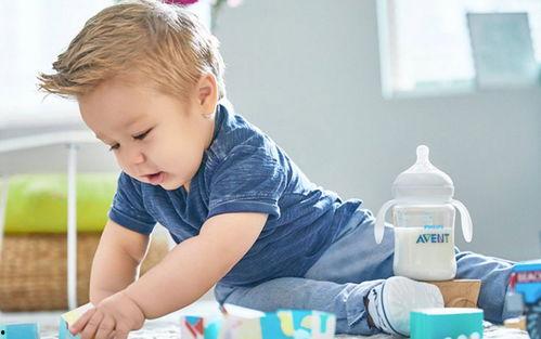 明星宝宝的奶瓶