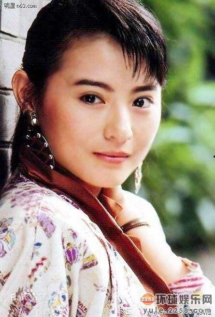 香港女明星明星名字,揭秘香港女明星的璀璨人生