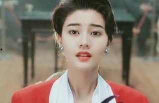 脸小五官大的女明星