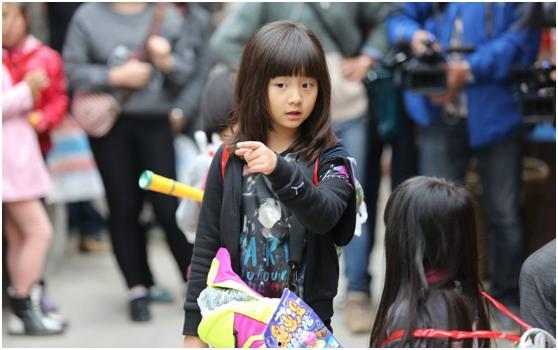 网友自拍丝袜露出